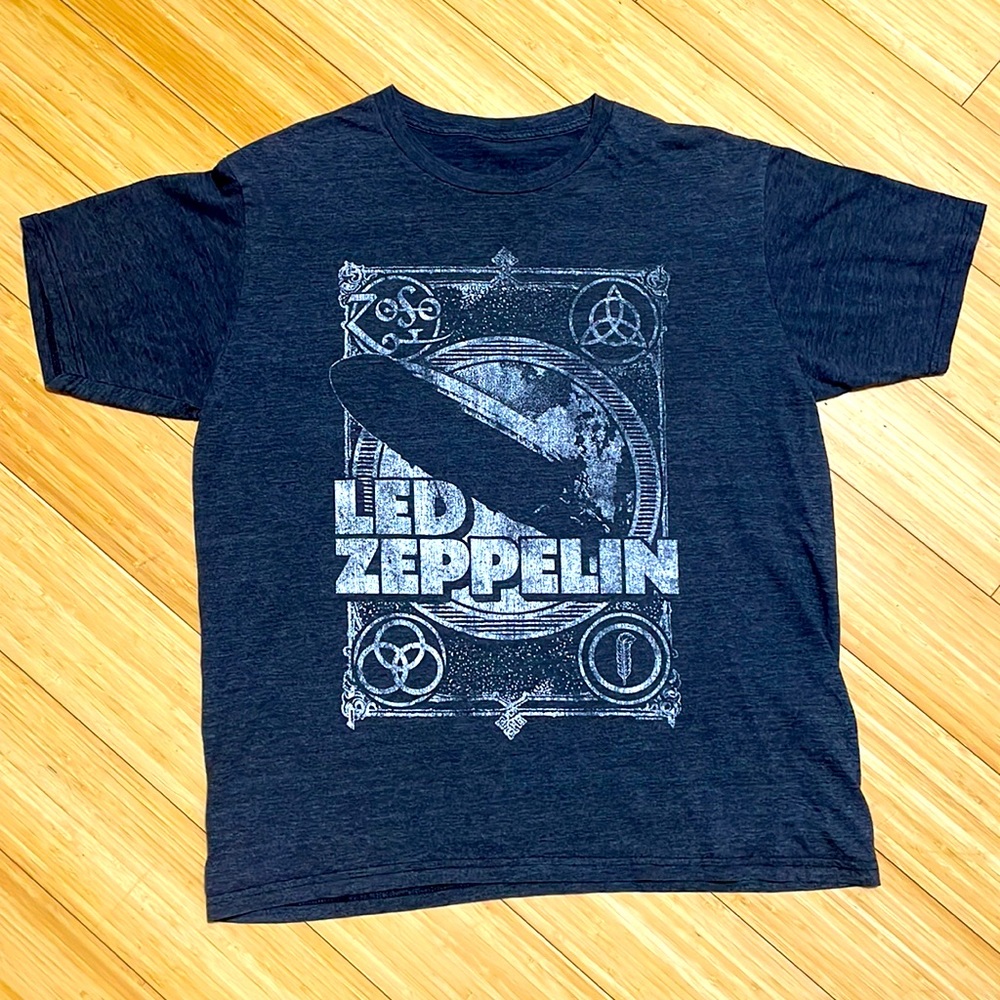 Classic Led Zeppelin Tee. Size XL